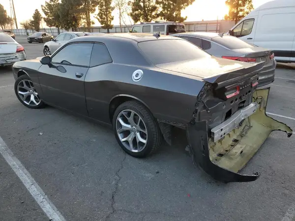 2C3CDZAG9GH217915 2016 DODGE CHALLENGER - Image 2