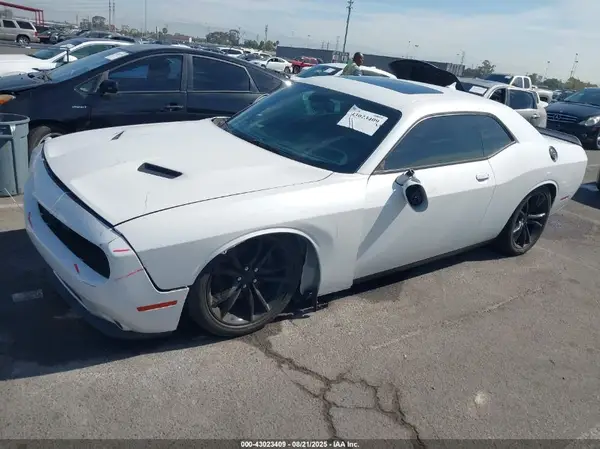 2C3CDZAG9GH221611 2016 DODGE CHALLENGER - Image 2