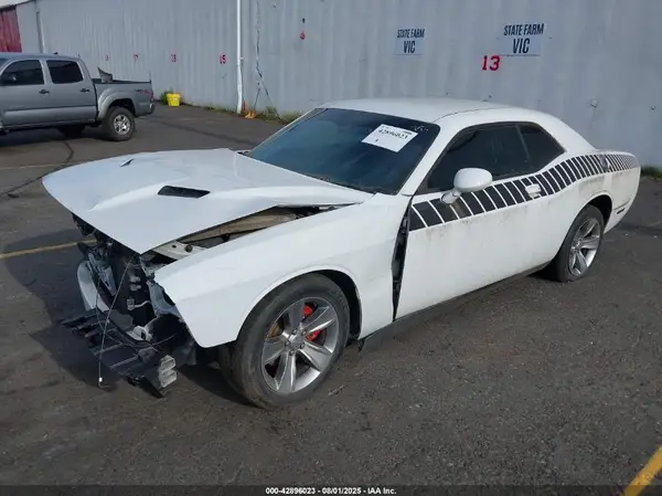 2C3CDZAG9GH225612 2016 DODGE CHALLENGER - Image 2