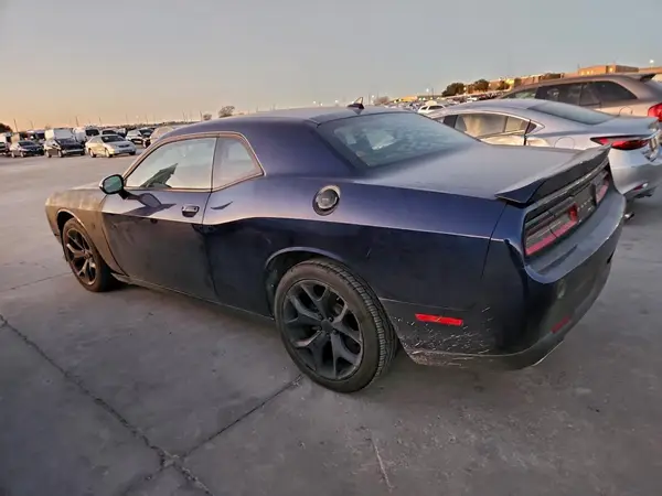2C3CDZAG9GH256844 2016 DODGE CHALLENGER - Image 2