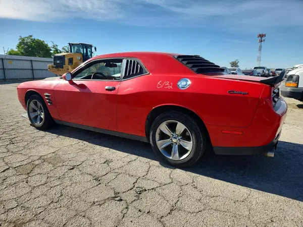 2C3CDZAG9GH315777 2016 DODGE CHALLENGER - Image 2