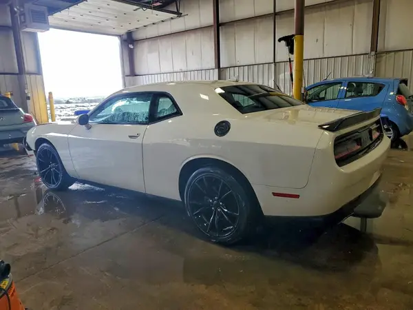 2C3CDZAG9GH337360 2016 DODGE CHALLENGER - Image 2