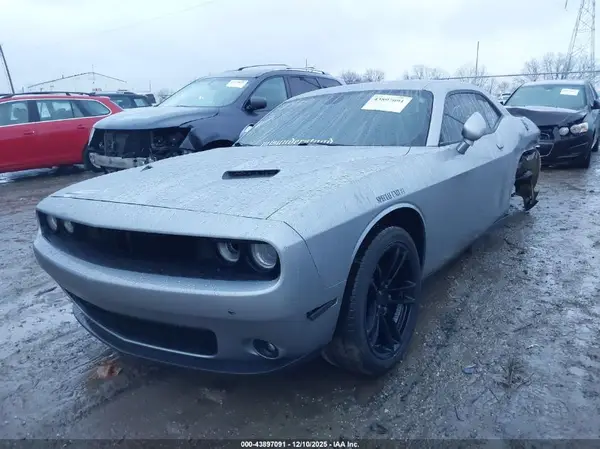 2C3CDZAG9GH344678 2016 DODGE CHALLENGER - Image 2