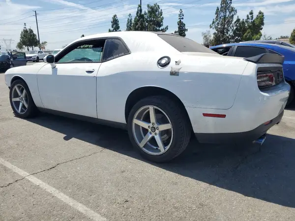 2C3CDZAG9HH527564 2017 DODGE CHALLENGER - Image 2