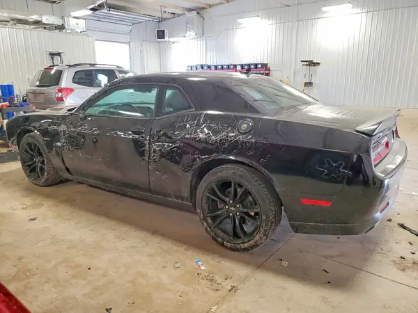 2C3CDZAG9HH554327 2017 DODGE CHALLENGER - Image 2