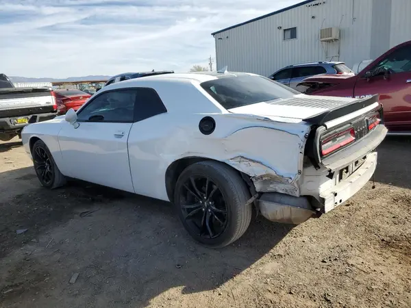 2C3CDZAG9HH572942 2017 DODGE CHALLENGER - Image 2
