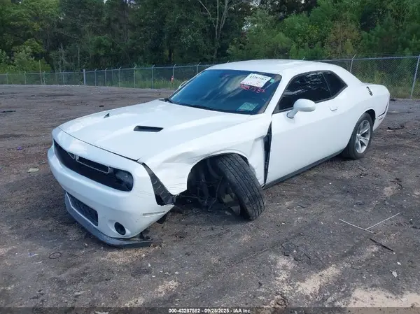 2C3CDZAG9HH598117 2017 DODGE CHALLENGER - Image 2