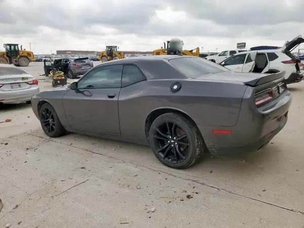 2C3CDZAG9HH611447 2017 DODGE CHALLENGER - Image 2