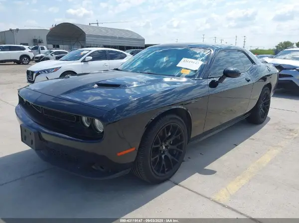 2C3CDZAG9HH633724 2017 DODGE CHALLENGER - Image 2