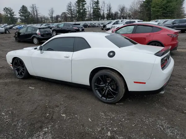 2C3CDZAG9HH640897 2017 DODGE CHALLENGER - Image 2