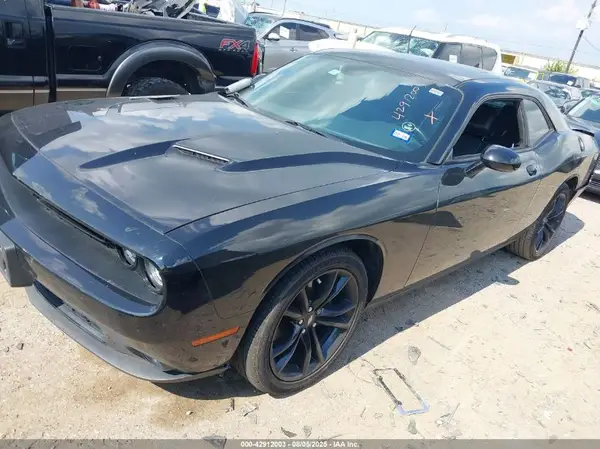 2C3CDZAG9JH132208 2018 DODGE CHALLENGER - Image 2
