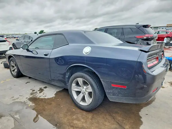 2C3CDZAG9JH152989 2018 DODGE CHALLENGER - Image 2