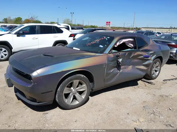 2C3CDZAG9JH183496 2018 DODGE CHALLENGER - Image 2