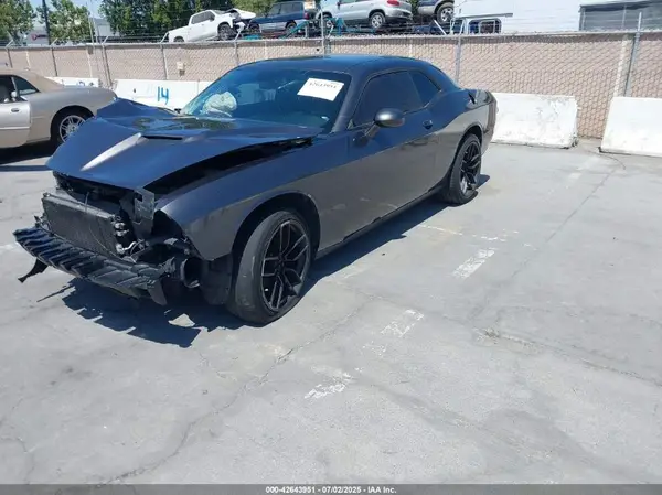 2C3CDZAG9JH202628 2018 DODGE CHALLENGER - Image 2