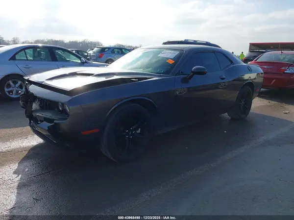 2C3CDZAG9JH276860 2018 DODGE CHALLENGER - Image 2