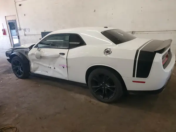 2C3CDZAG9JH315995 2018 DODGE CHALLENGER - Image 2