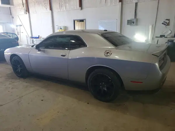 2C3CDZAG9JH317813 2018 DODGE CHALLENGER - Image 2