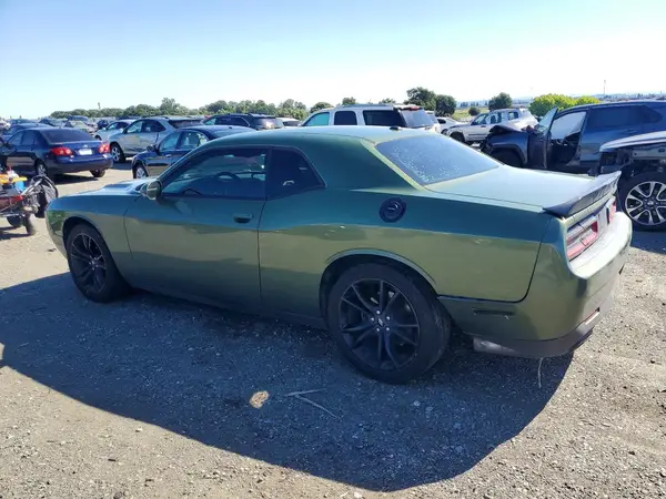 2C3CDZAG9JH318069 2018 DODGE CHALLENGER - Image 2