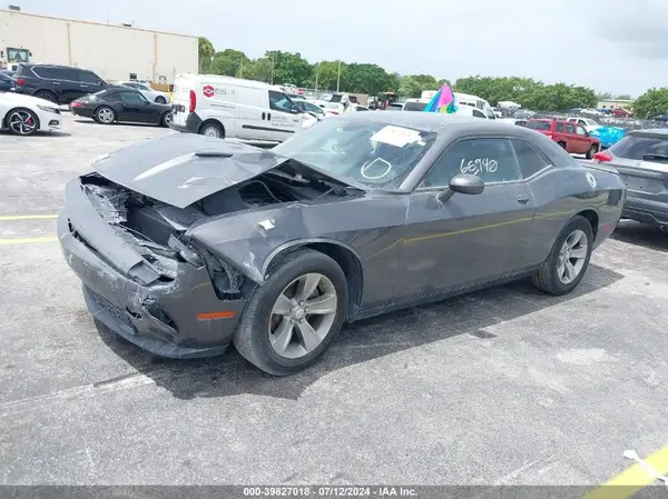 2C3CDZAG9KH525613 2019 DODGE CHALLENGER - Image 2