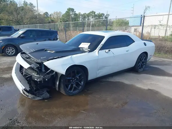 2C3CDZAG9KH551483 2019 DODGE CHALLENGER - Image 2