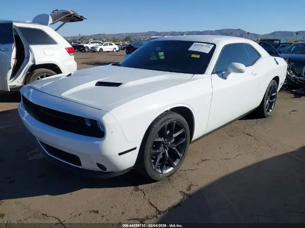 2C3CDZAG9KH557798 2019 DODGE CHALLENGER - Image 2