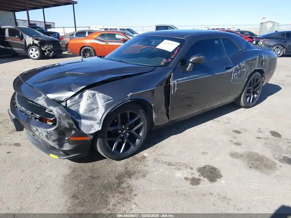 2C3CDZAG9KH612590 2019 DODGE CHALLENGER - Image 2