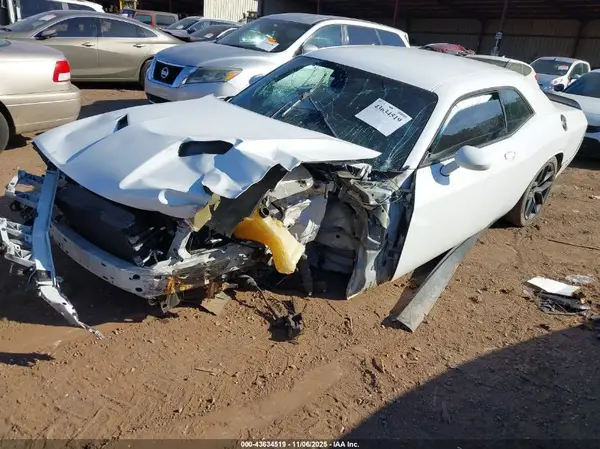2C3CDZAG9KH666584 2019 DODGE CHALLENGER - Image 2