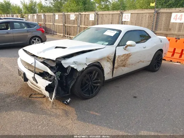 2C3CDZAG9KH668643 2019 DODGE CHALLENGER - Image 2