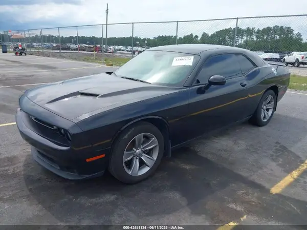 2C3CDZAG9KH672207 2019 DODGE CHALLENGER - Image 2