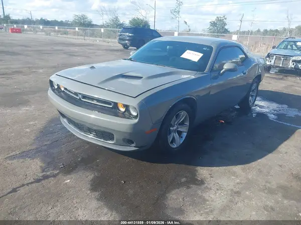 2C3CDZAG9KH701639 2019 DODGE CHALLENGER - Image 2