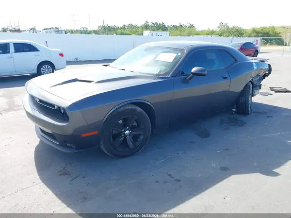 2C3CDZAG9KH733670 2019 DODGE CHALLENGER - Image 2