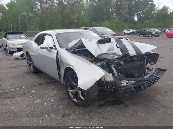2C3CDZAG9KH744703 2019 DODGE CHALLENGER - Image 1