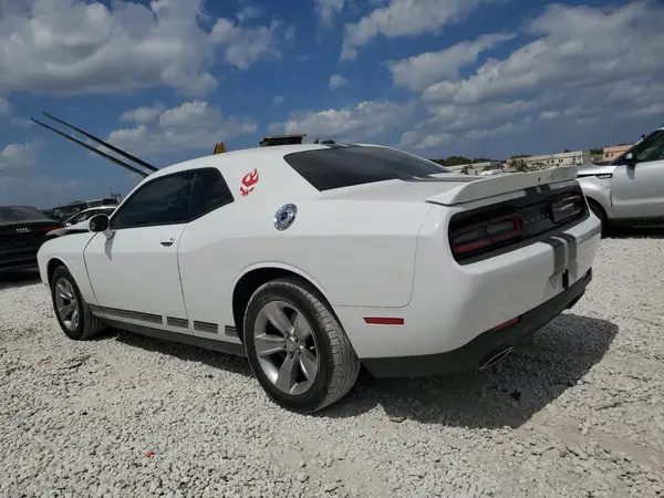 2C3CDZAG9KH751778 2019 DODGE CHALLENGER - Image 2