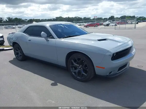 2C3CDZAG9LH240184 2020 DODGE CHALLENGER - Image 1