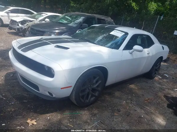 2C3CDZAG9PH597323 2023 DODGE CHALLENGER - Image 2