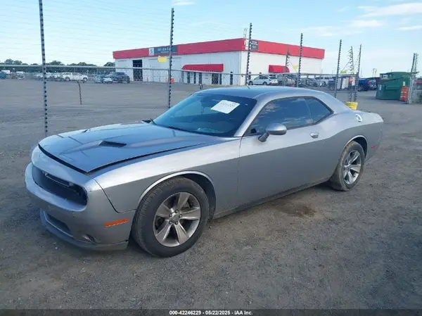 2C3CDZAGXGH194970 2016 DODGE CHALLENGER - Image 2