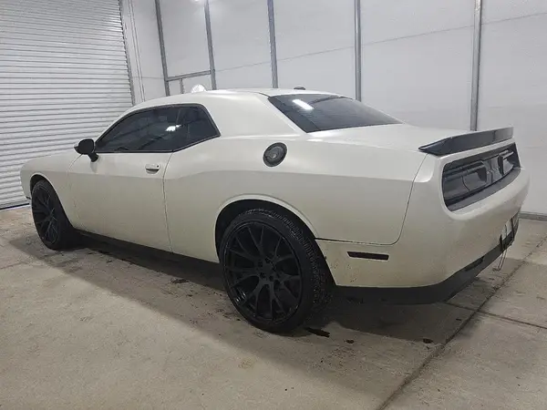 2C3CDZAGXGH275032 2016 DODGE CHALLENGER - Image 2
