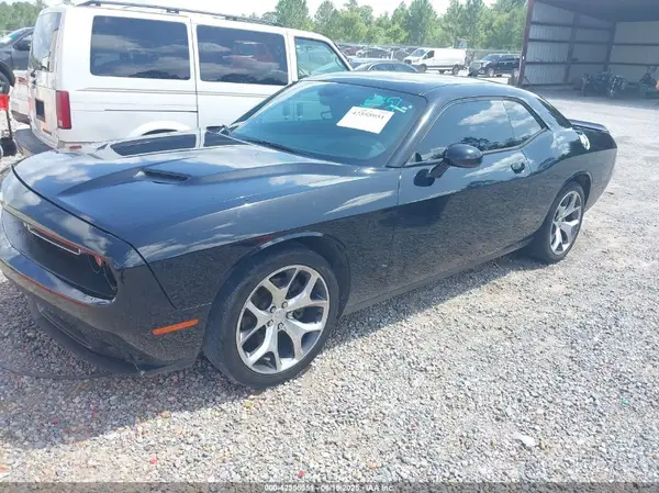 2C3CDZAGXGH326187 2016 DODGE CHALLENGER - Image 2