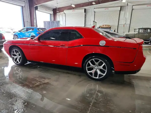 2C3CDZAGXGH330014 2016 DODGE CHALLENGER - Image 2