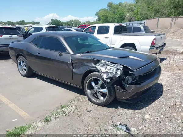 2C3CDZAGXGH336279 2016 DODGE CHALLENGER - Image 1