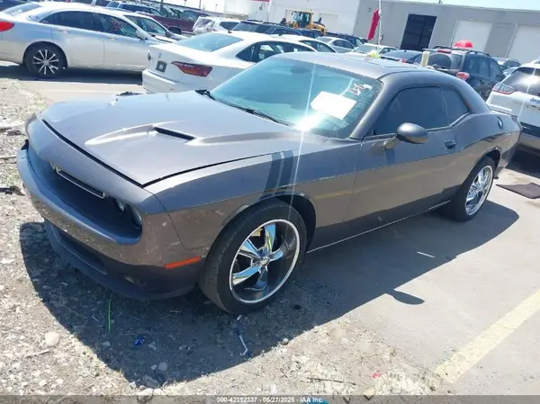 2C3CDZAGXGH336279 2016 DODGE CHALLENGER - Image 2