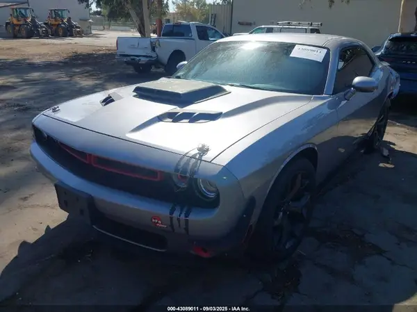 2C3CDZAGXGH336301 2016 DODGE CHALLENGER - Image 2