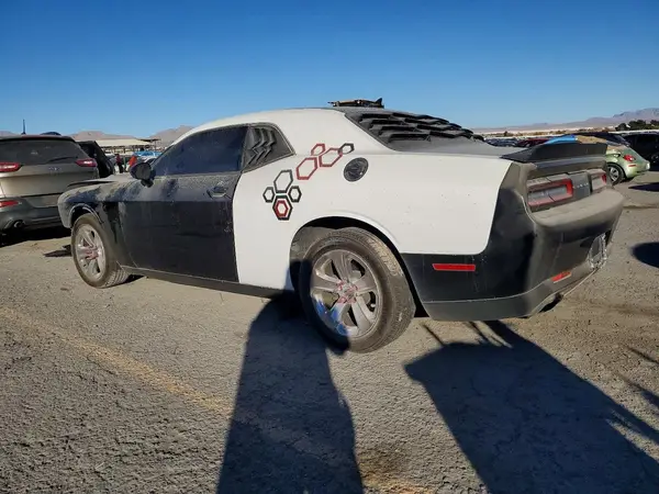 2C3CDZAGXGH338100 2016 DODGE CHALLENGER - Image 2