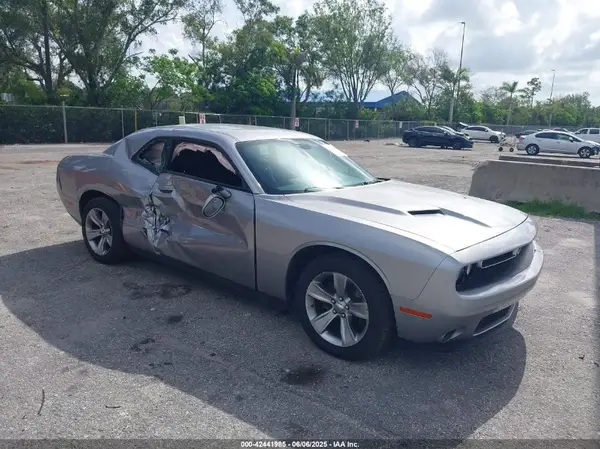 2C3CDZAGXGH344740 2016 DODGE CHALLENGER - Image 1