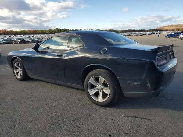 2C3CDZAGXHH501572 2017 DODGE CHALLENGER - Image 2