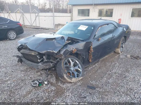 2C3CDZAGXHH519487 2017 DODGE CHALLENGER - Image 2