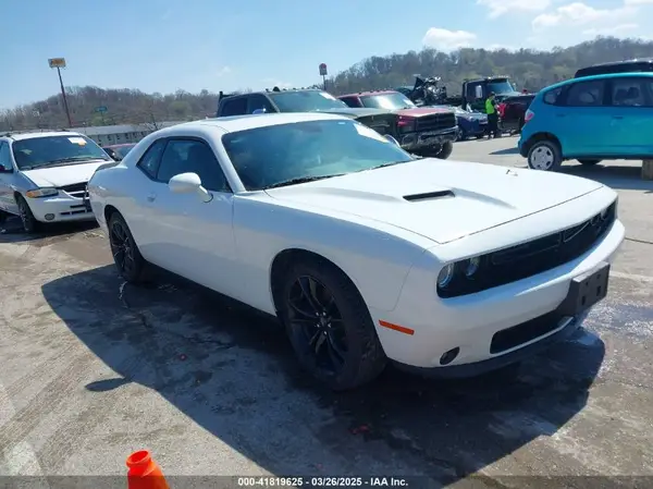 2C3CDZAGXHH532157 2017 DODGE CHALLENGER - Image 1