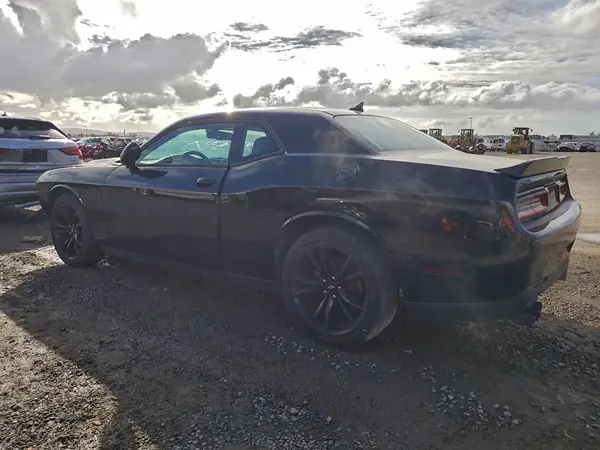2C3CDZAGXHH532241 2017 DODGE CHALLENGER - Image 2