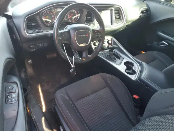 2C3CDZAGXHH539304 2017 DODGE CHALLENGER - Image 8