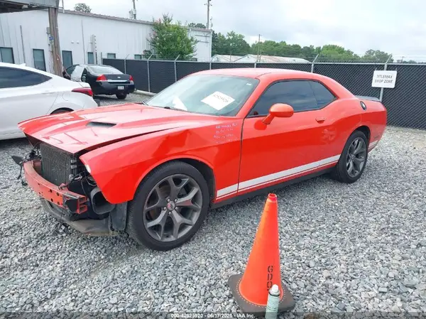 2C3CDZAGXHH542137 2017 DODGE CHALLENGER - Image 2